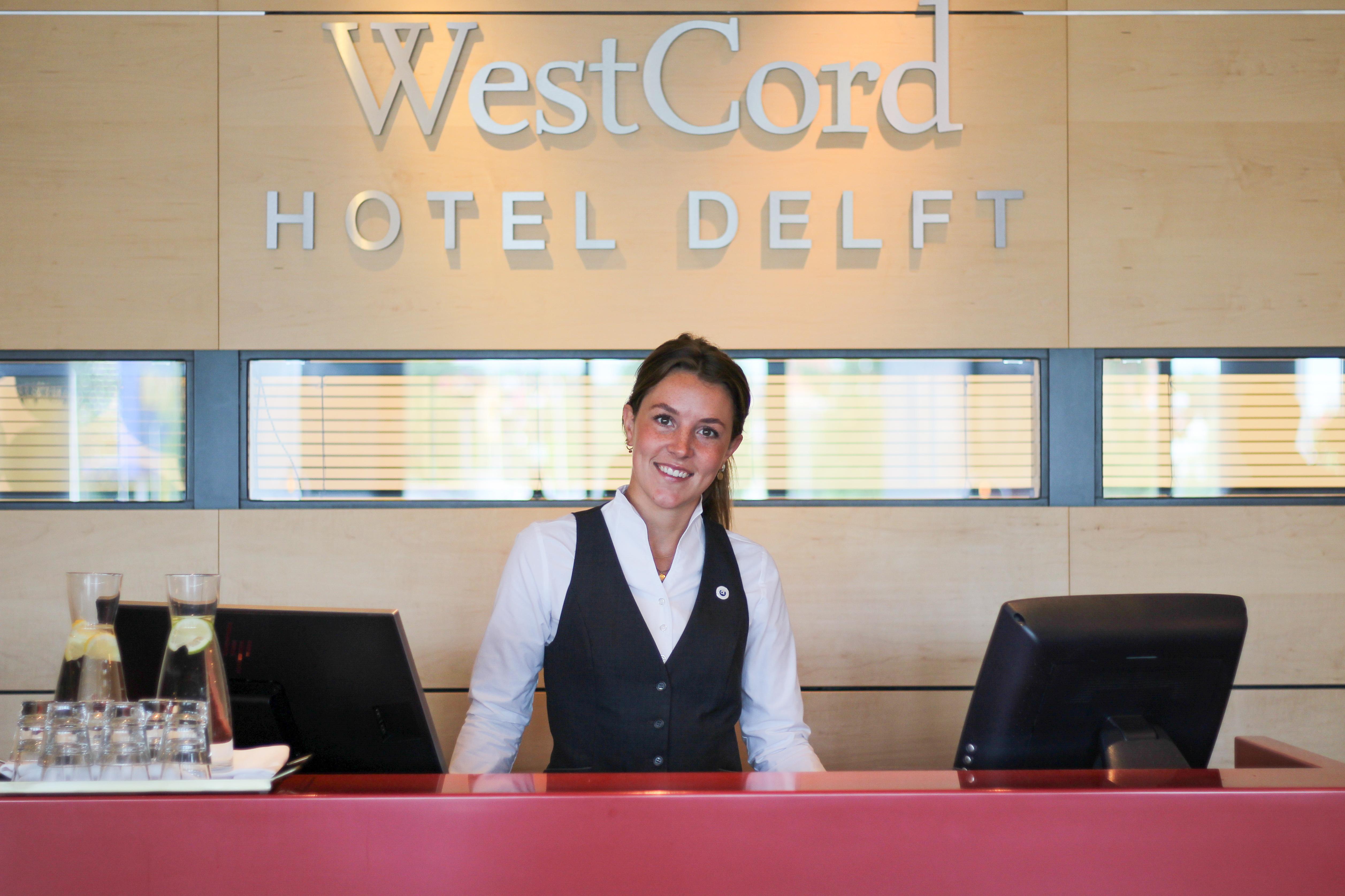 Westcord Hotel Делфт Екстериор снимка